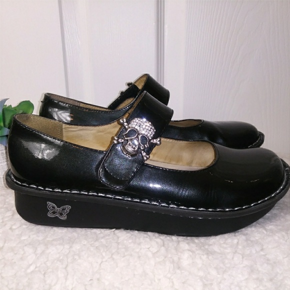 alegria black clogs